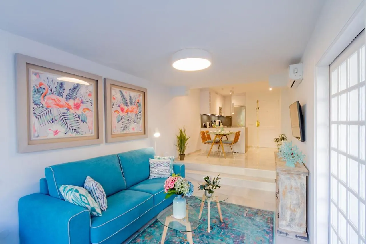 Marbella Banus Suites - Iris Tropical Garden Banus Suite Apartment Spain