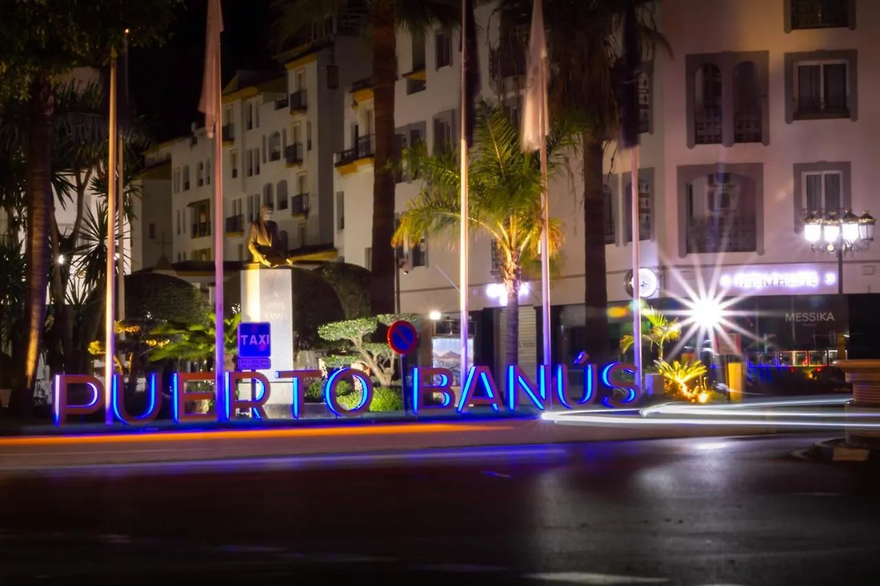 Marbella Banus Suites - Iris Tropical Garden Banus Suite Apartment