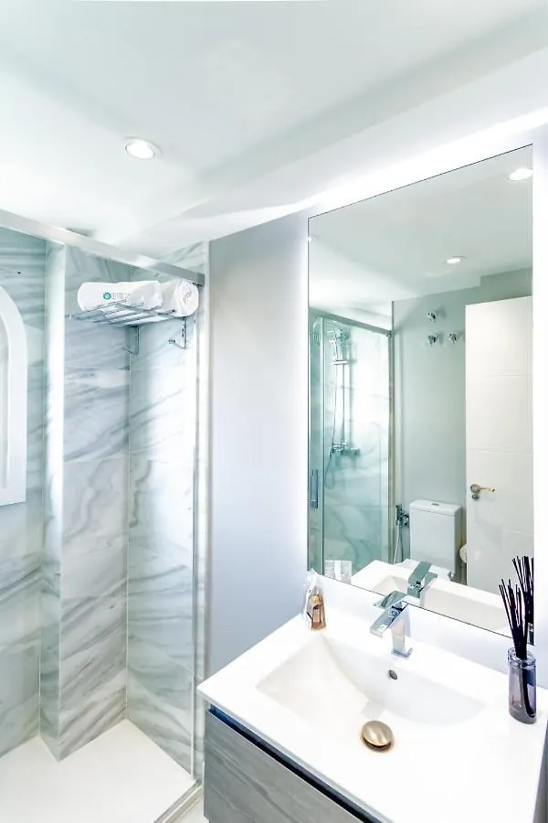 Marbella Banus Suites - Iris Tropical Garden Banus Suite Apartment 0*,