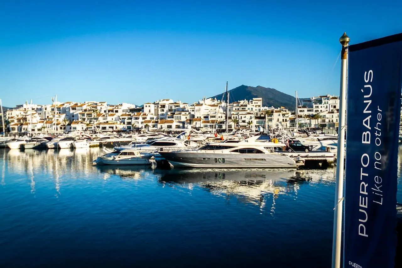 Marbella Banus Suites - Iris Tropical Garden Banus Suite Apartment Spain