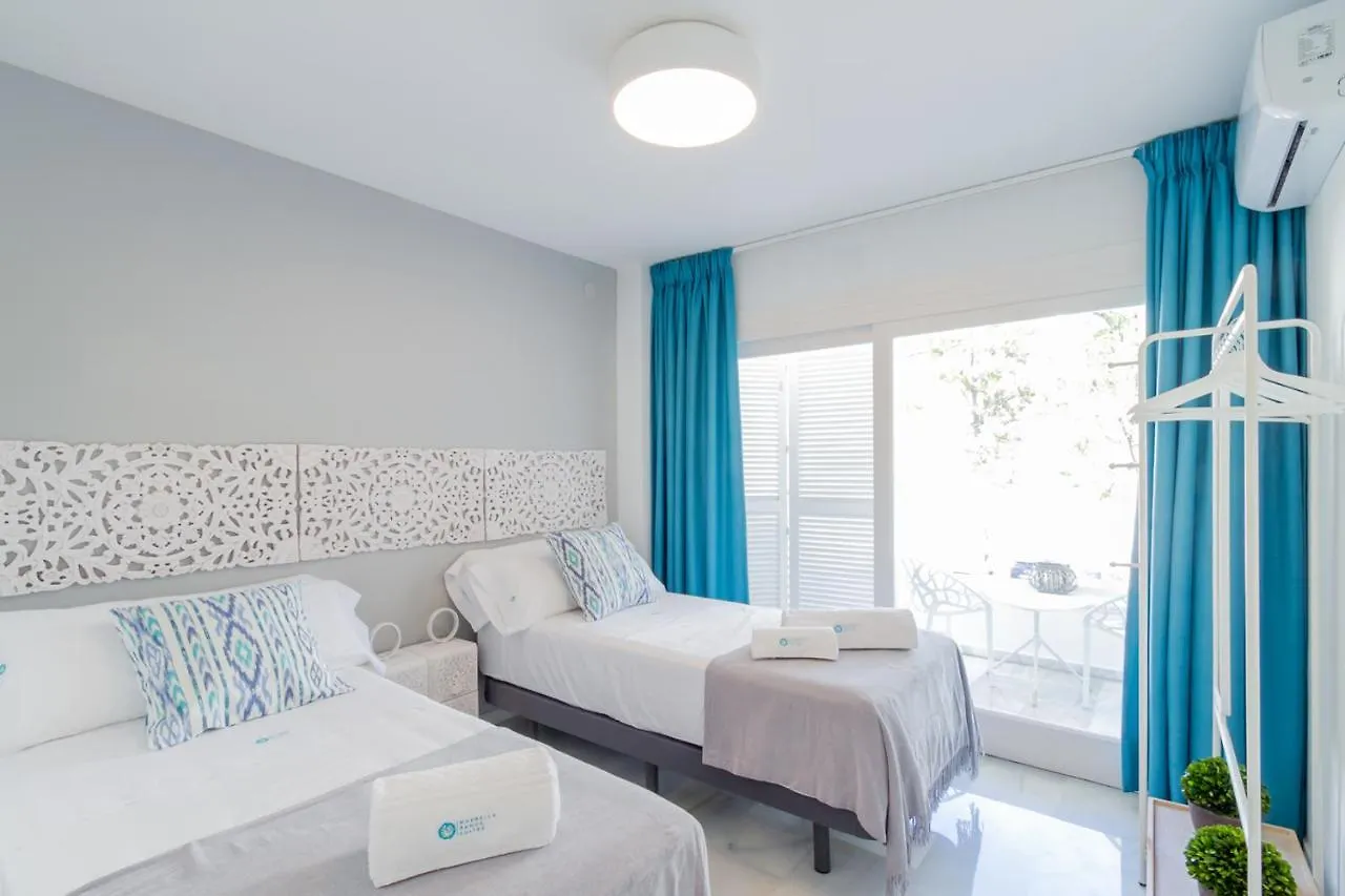 Marbella Banus Suites - Iris Tropical Garden Banus Suite Apartment