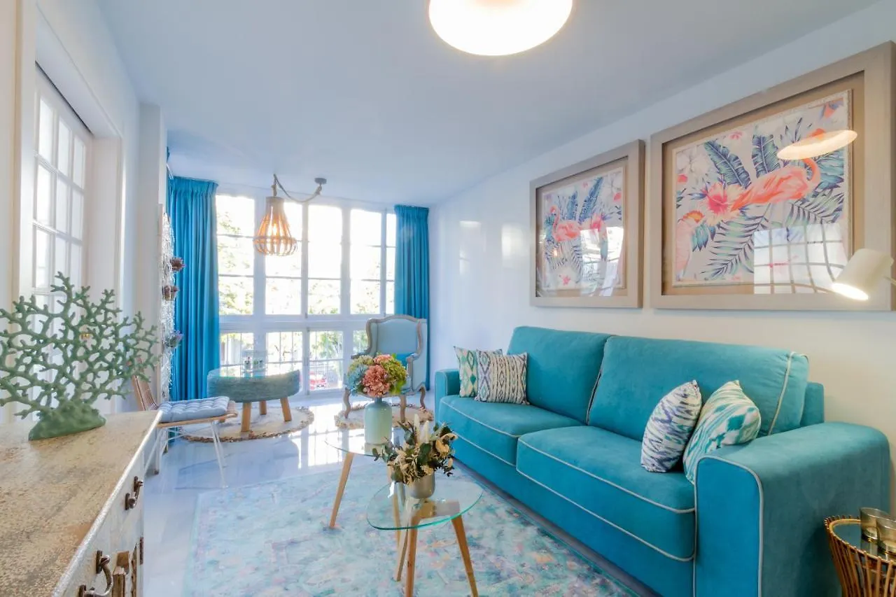 Marbella Banus Suites - Iris Tropical Garden Banus Suite Apartment