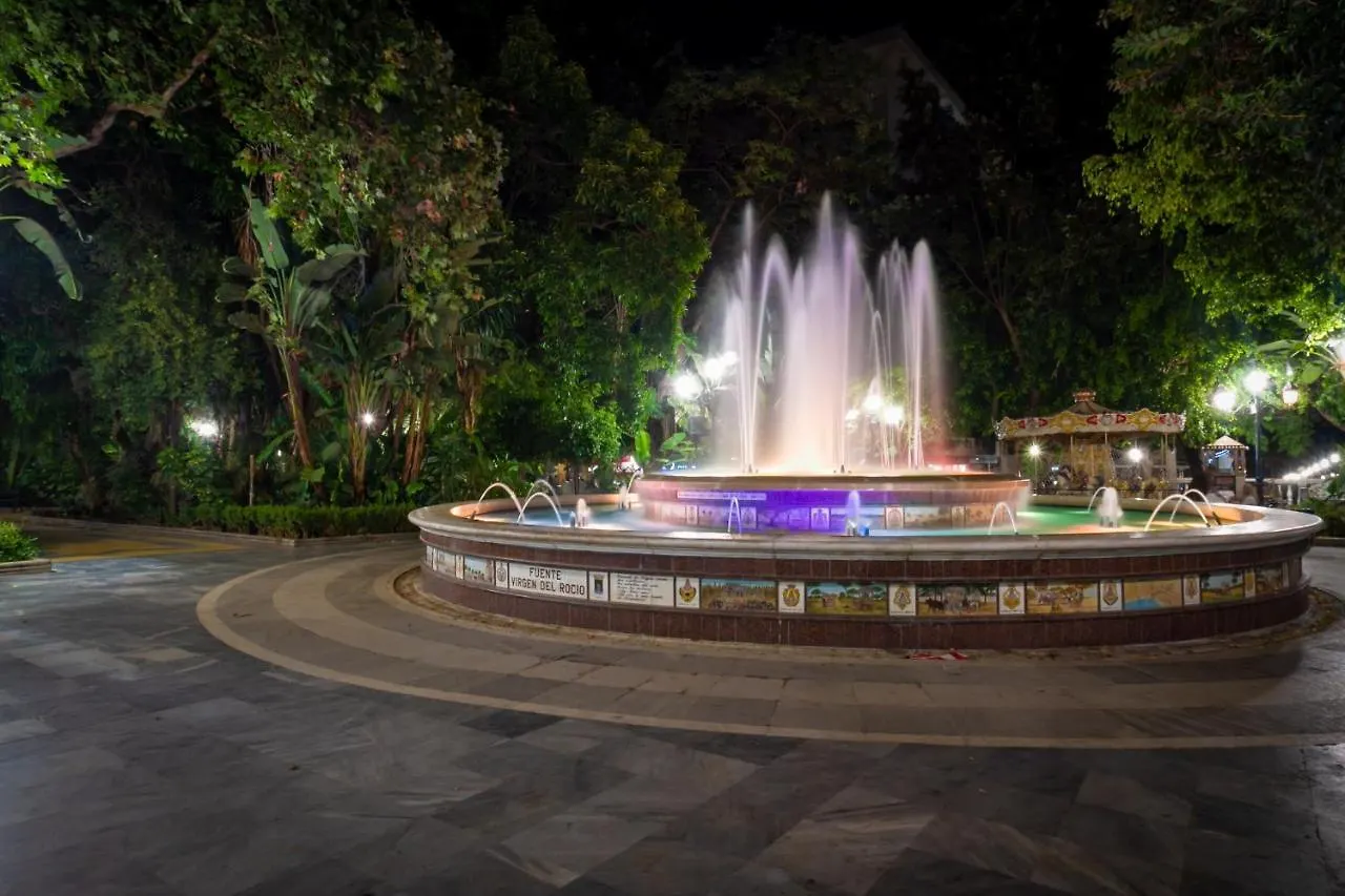 Marbella Banus Suites - Iris Tropical Garden Banus Suite Apartment