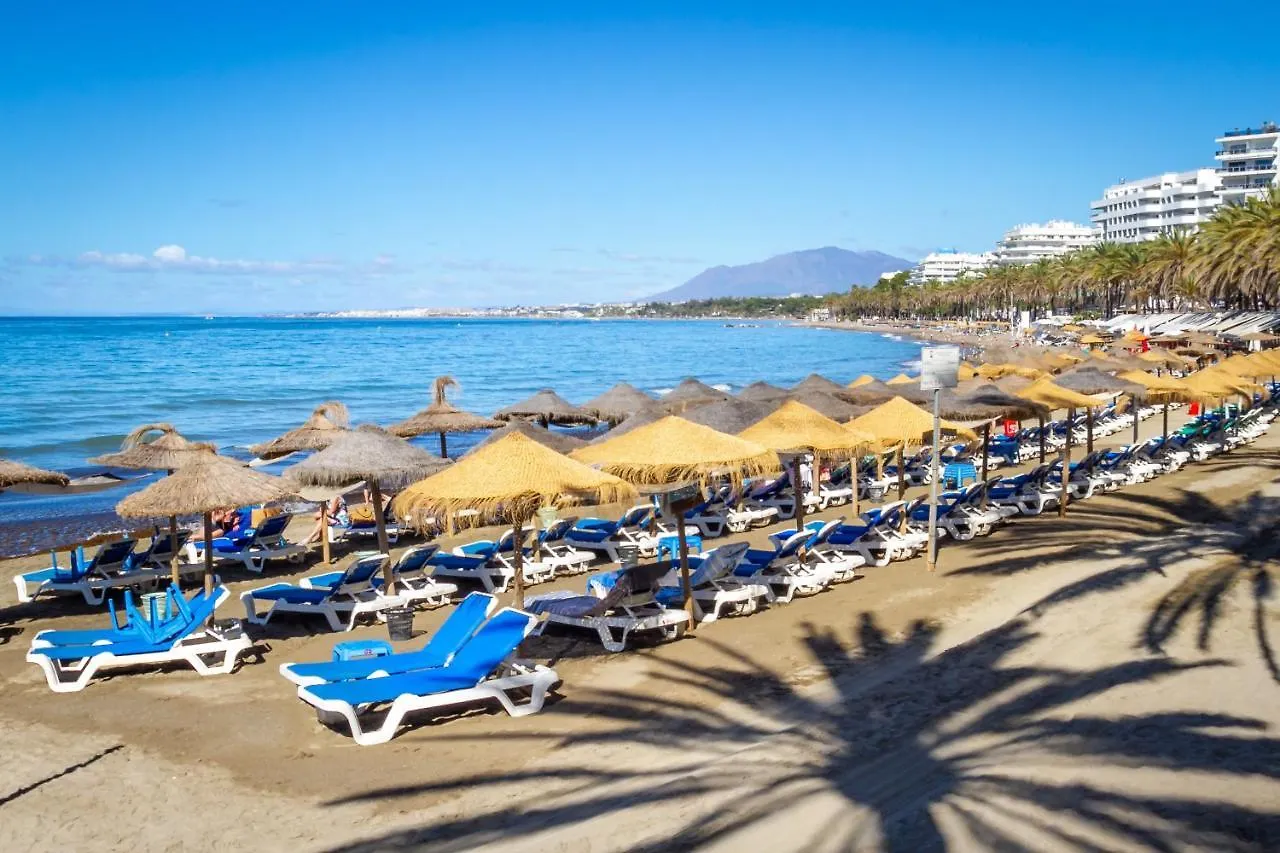 Marbella Banus Suites - Iris Tropical Garden Banus Suite Apartment Spain